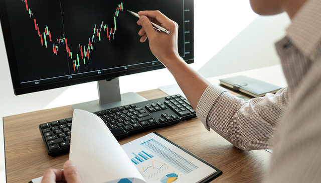 【财富周报】证券基金业资管规模逼近60万亿，人保健康被禁止备案新产品半年