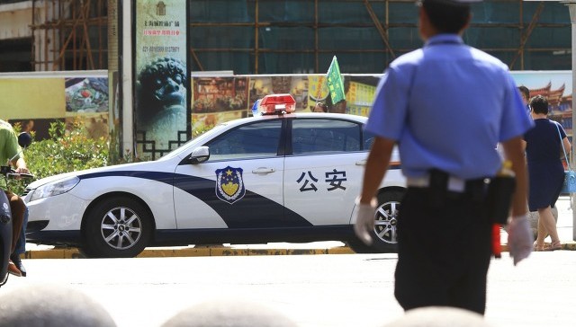 袭警罪正式施行26天，多地公布涉袭警案件案例