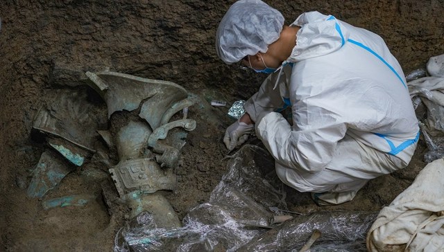 【专访】我在三星堆考古：新发现的6个器物坑是“一串钥匙”，新发现有利于申遗