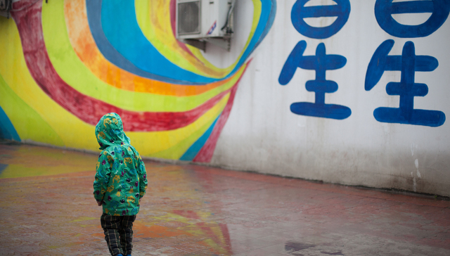 不要让自闭症孩子的父母因缺乏社会系统性支持而不得已“伟大” | 专访·世界自闭症关注日