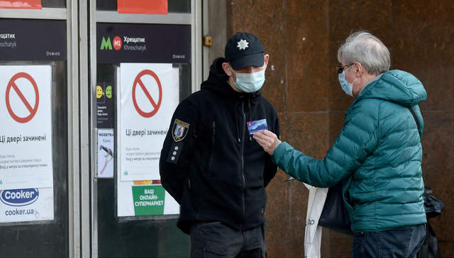 产铜大国智利关闭边境1个月，朝鲜宣布不参加东京奥运 | 国际疫情观察（4月6日）