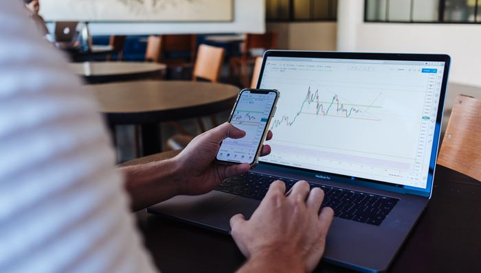 青松基金董占斌：大公司进场、资本助推，消费赛道投资环境已过热