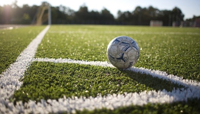 “穷得只剩钱”已成过往，中国足球能穷则思变吗？