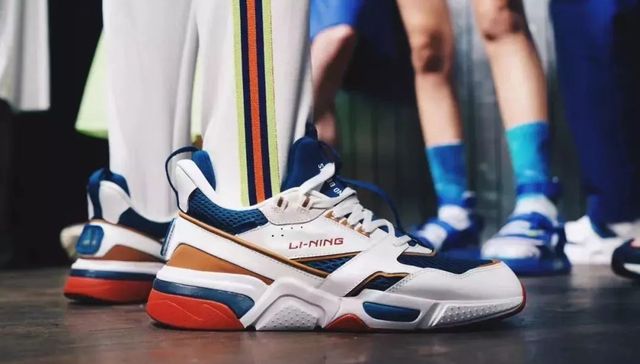 耐克,黄牛,李宁