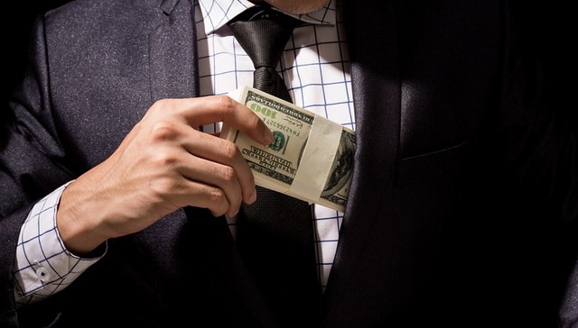 西藏原工商局副局长赵世军受贿3904万，退休后收钱收礼更加肆无忌惮