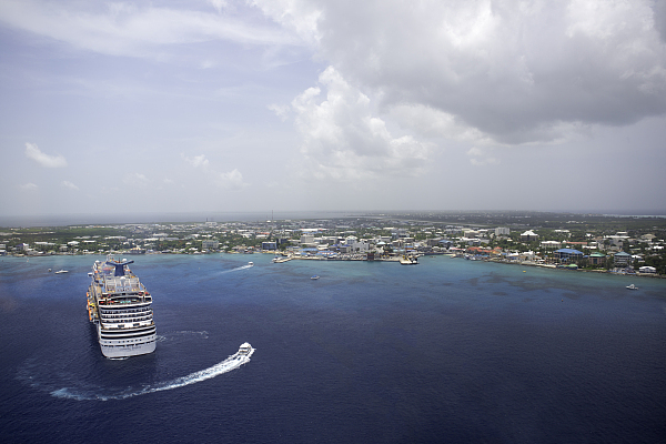 嘉年华邮轮宣布最早5月复航，邮轮业的夏天要来了吗？