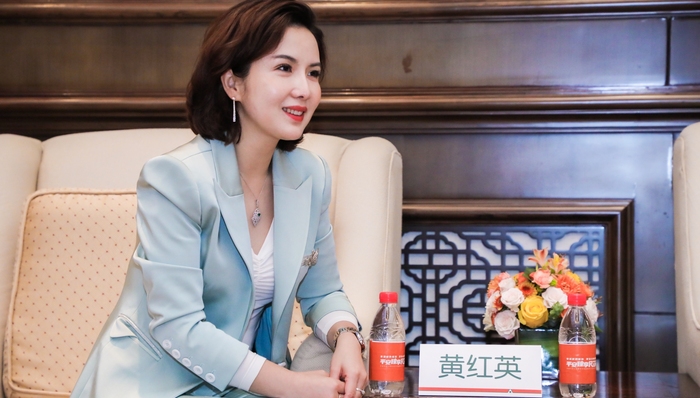 平安人寿首席营销官黄红英：温暖守护每个认真生活的你