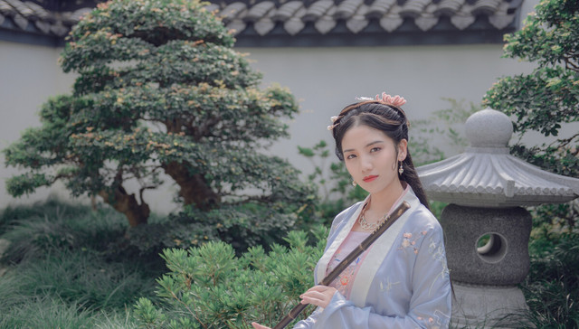 十三余,B站,泡泡玛特