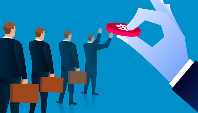 新华保险一季度保费收入出炉，原中再集团总裁将任职公司副总裁，目标薪酬464万元