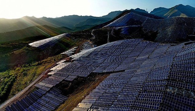 协鑫集成一季度同比大幅减亏，业务转型初见成效