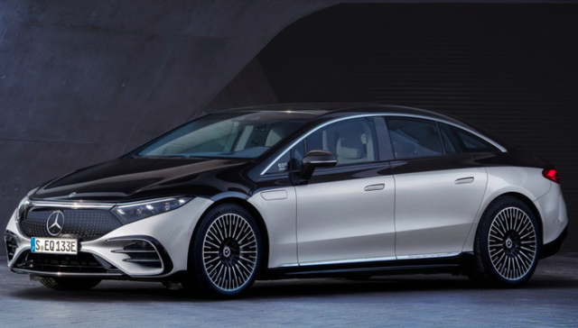 奔驰EQS全球首发亮相：“迈巴赫式”双色车身，搭载MBUX Hyperscreen系统