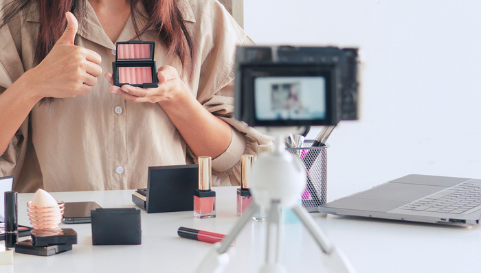 KOL营销投放额连续三年涨幅达5成，美妆品牌是最阔绰金主