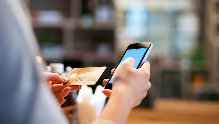 持卡人注意了！央行重磅新规今起实施，多家银行通知开通这一服务