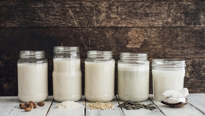 六个核桃、承德露露