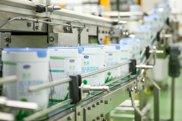 花7年时间成为国产奶粉领军者，君乐宝凭啥？