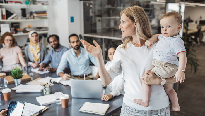 近九成全职妈妈渴望回归职场，但面临多重挑战
