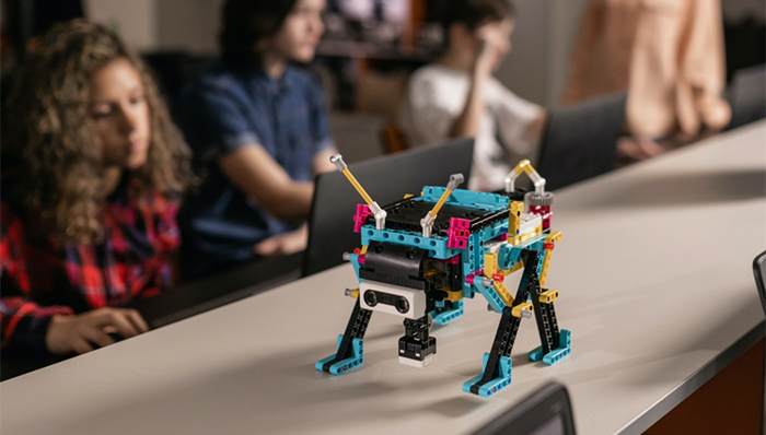 乐高,业绩,转型,主题公园