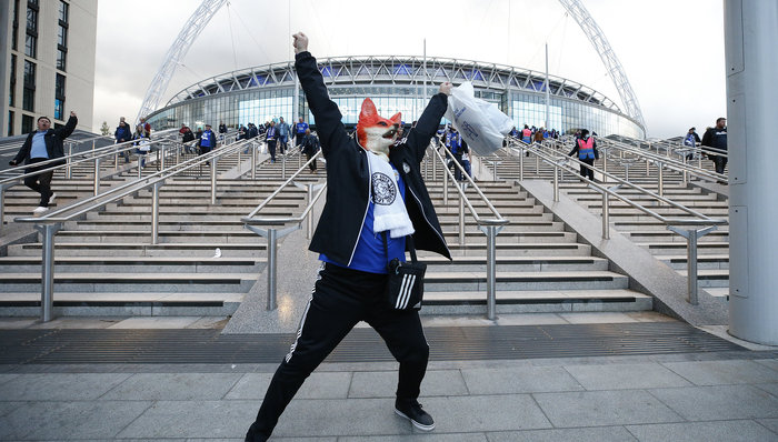 体育赛事空场太久，欧洲足球迷迫切想要现场看球