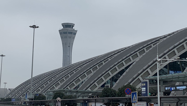 混进机场办公室为机场招聘，诈骗团伙获利480万元