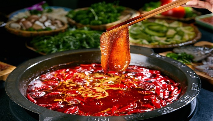 呷哺呷哺单日大跌15%，真的只是因为解聘CEO吗？