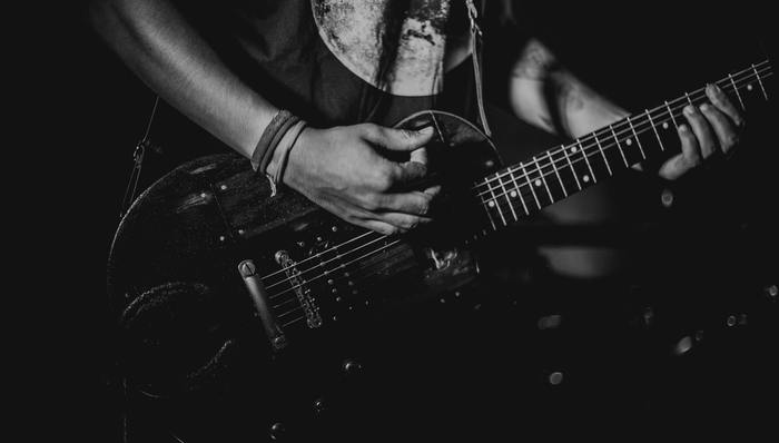 泛娱乐,直播综艺,营收瓶颈