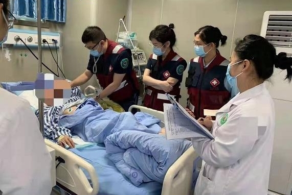 四川宜宾一食品厂气体中毒致7人死，知情者称系沉淀池毒气溢出