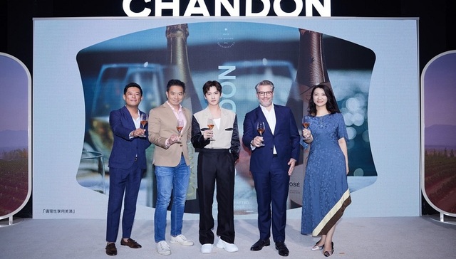 日本北陆米其林榜单发布，夏桐官宣中国首位品牌代言人 | 美食情报