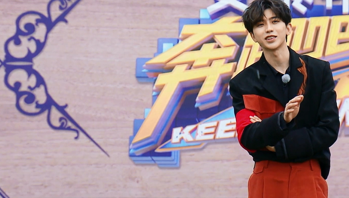 《奔跑吧》,收视冠军,饭圈大战