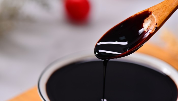 千禾味业,利润下滑,股价下跌