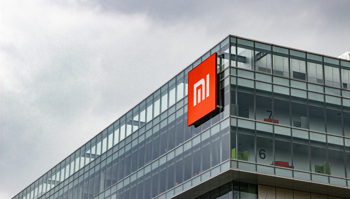 入局造车,高端化受阻