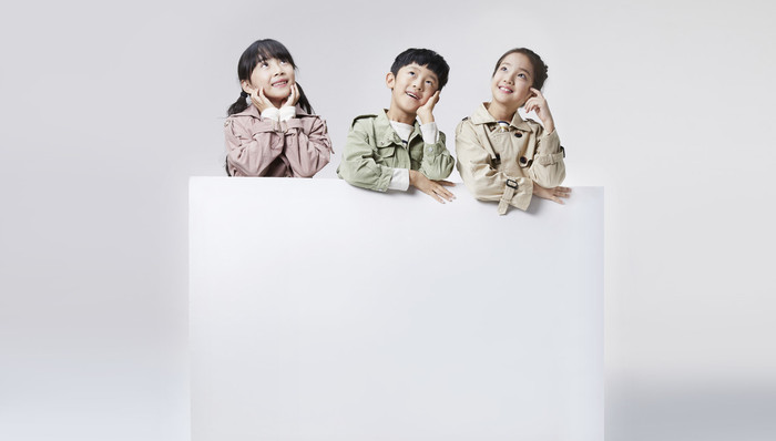 【特写】把1000元的小裙子卖给中国爸妈