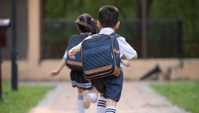 《未成年人学校保护规定》9月起实施，教职工发现校园欺凌应及时干预