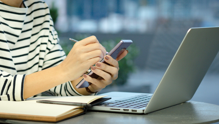 我国网络视听用户规模达9.44亿 人均单日刷短视频两小时