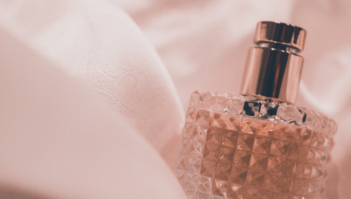 国货香水,资本助推