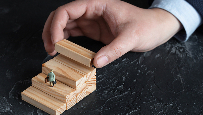 长城资管总裁任职资格获批刚满10天，梁强调任中国华融或出任总裁