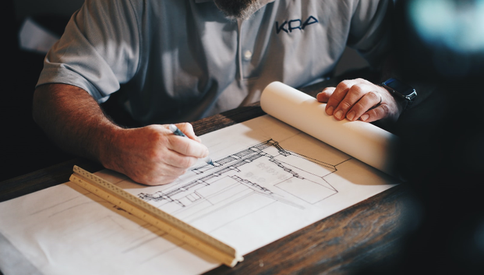 装修烂尾,广告营销,连续亏损