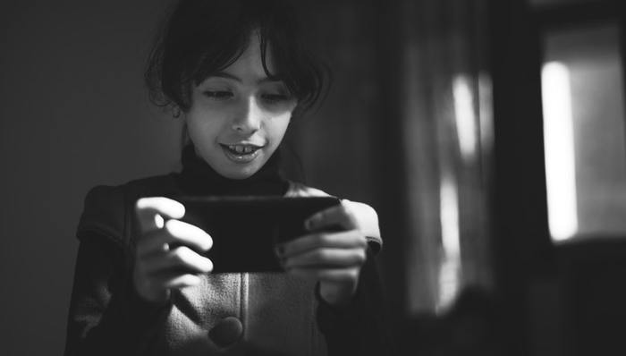 虚拟社交,情怀消费