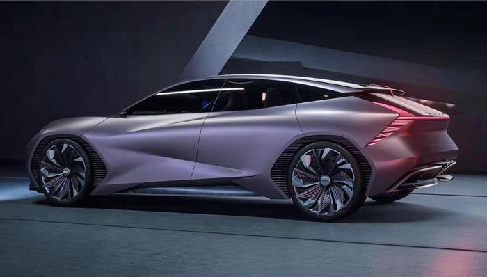 吉利中国设计中心首次对外开放，“我们”看到了一款神秘车型