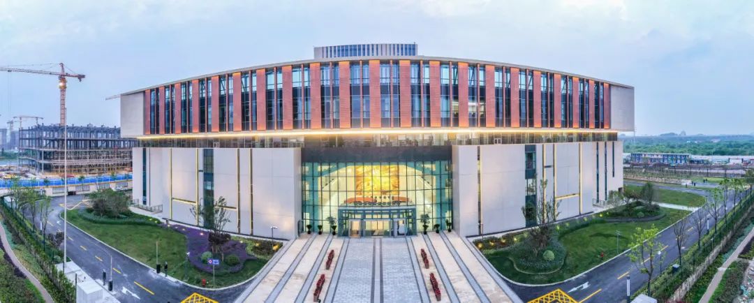 公共服务区域（南楼）入口