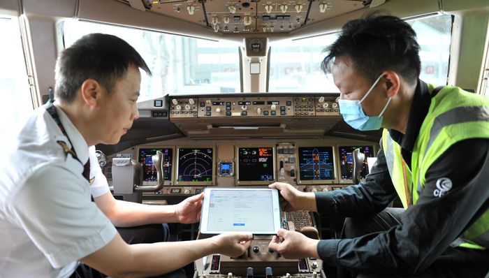 快看 | 东航启用民航首个电子飞行记录本，全机队推广每年可节省2000万元