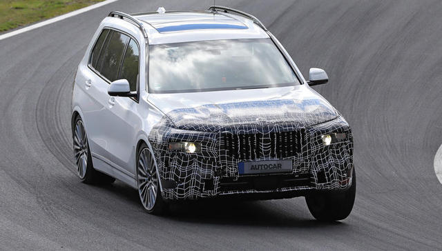 宝马最宽最奢的SUV进入改款期，正在纽博格林赛道里做最后测试 | 谍照