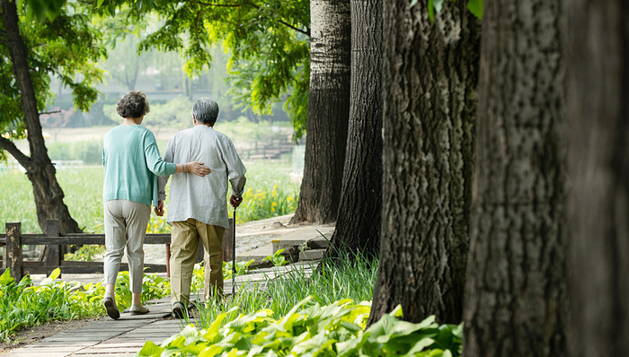 老龄化,专访,严肃对话