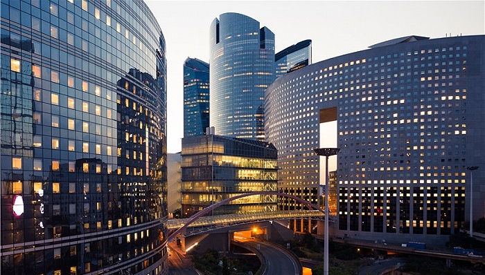 力高分拆物业，留给中小物企上市的时间不多了