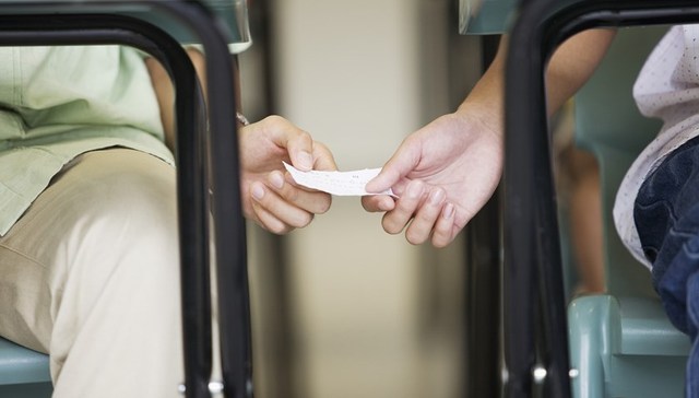 地方新闻精选｜山东高考查处违纪作弊考生52人 山西铁矿透水事故企业4人被警方控制