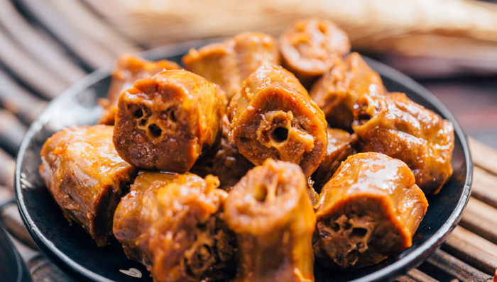 卤味食品,业绩下滑,直营模式