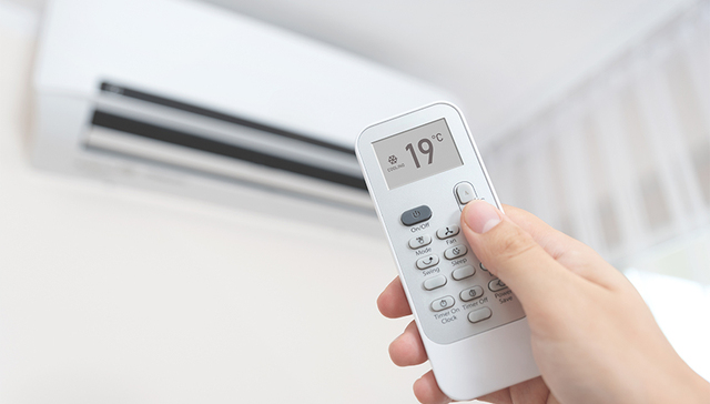 董明珠将浮盈超7亿，格力电器“5折”员工持股计划惹争议，股价创一年新低