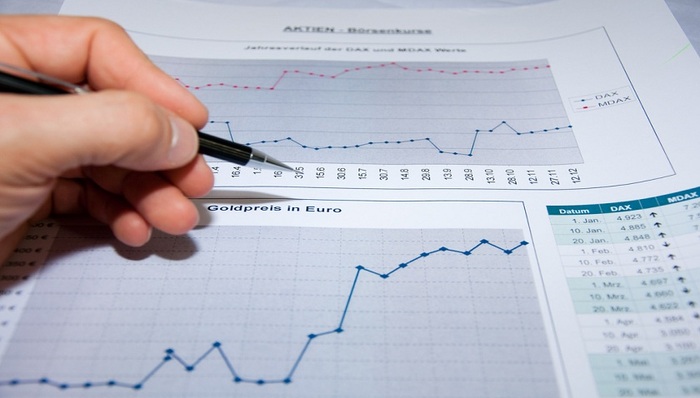 斯太退,立案调查,终止上市,退市,跌停,德隆系,财务造假