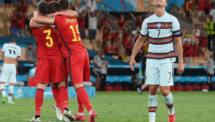 欧洲杯早报 | 捷克2-0胜10人荷兰，比利时淘汰卫冕冠军葡萄牙