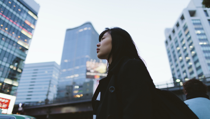 城市独居女性：平均一年搬一次家，婚姻不再是“必需品”