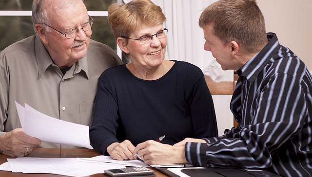 西装革履的富家二代创业，成功率一定更低吗？